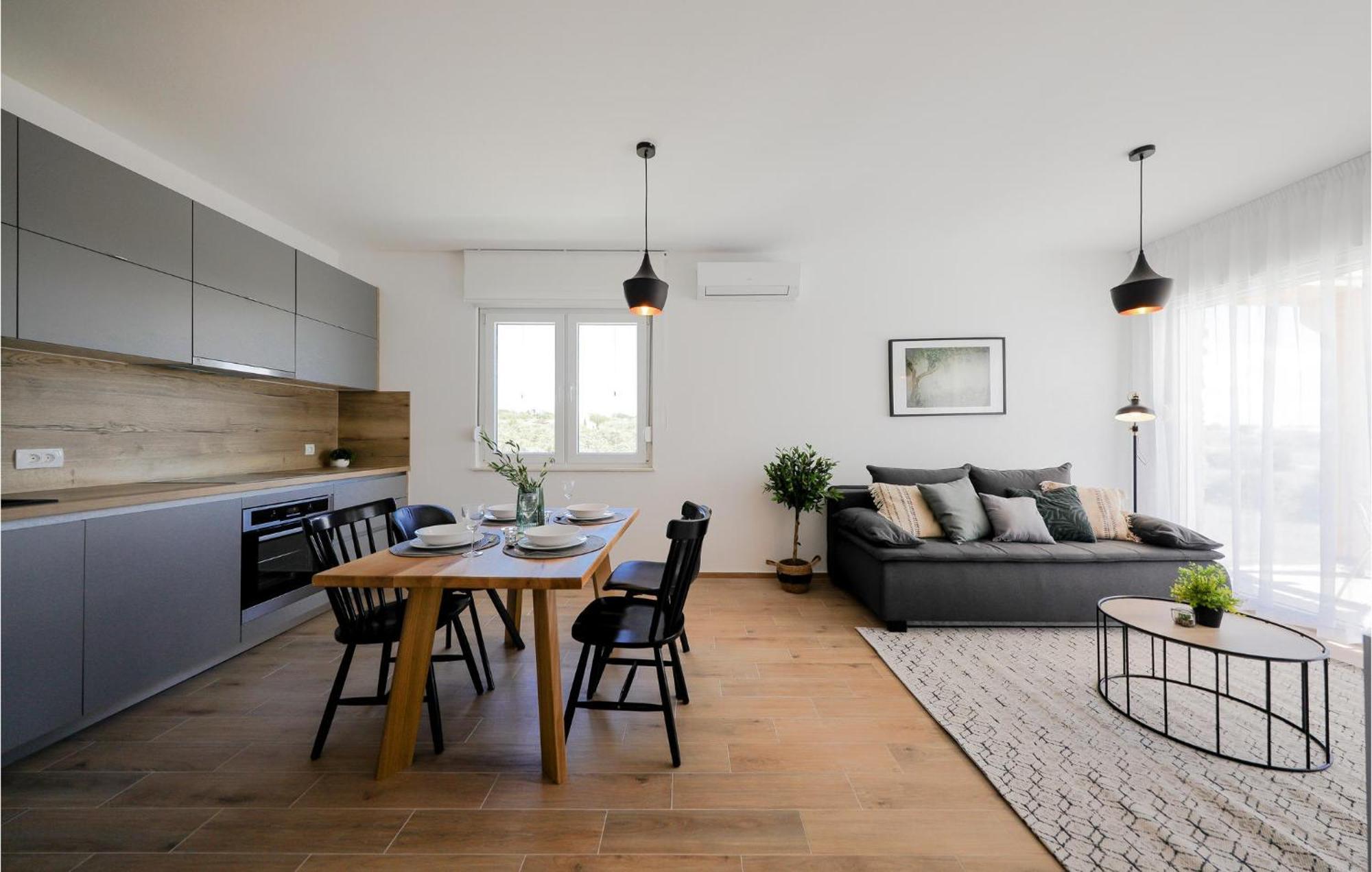 Stunning Home In Vrsi With Kitchen المظهر الخارجي الصورة